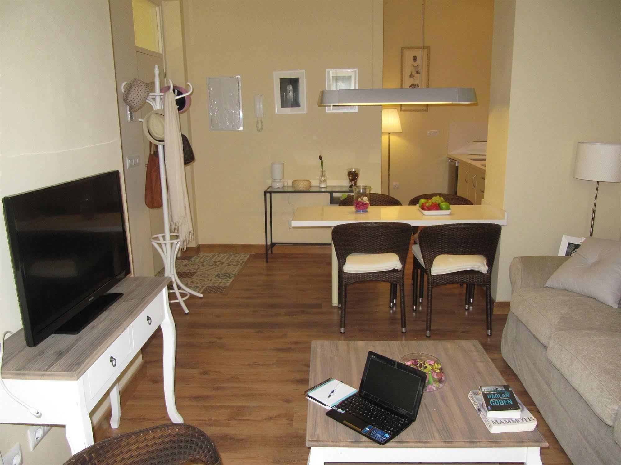 Life Apartments San Vicente Sevilla Dış mekan fotoğraf