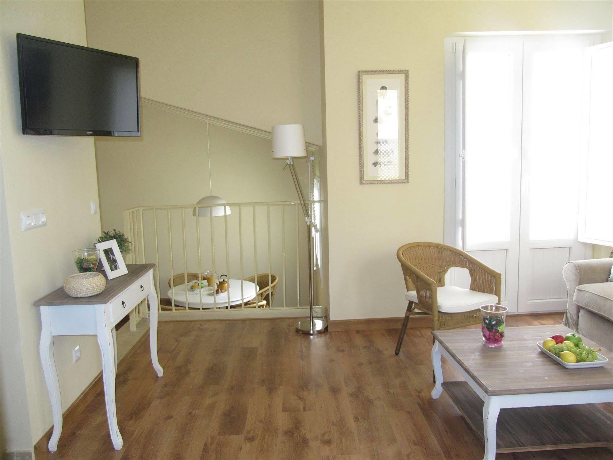 Life Apartments San Vicente Sevilla Dış mekan fotoğraf