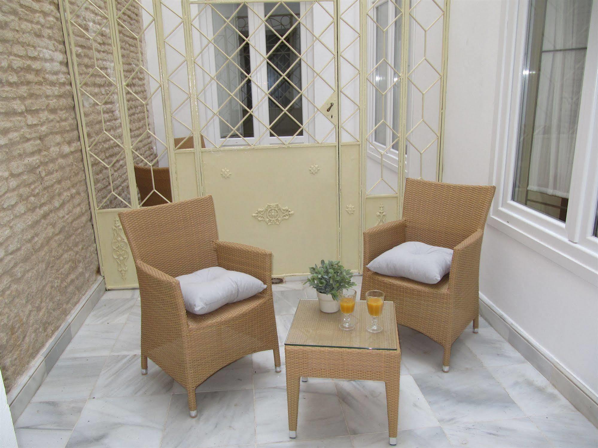 Life Apartments San Vicente Sevilla Dış mekan fotoğraf