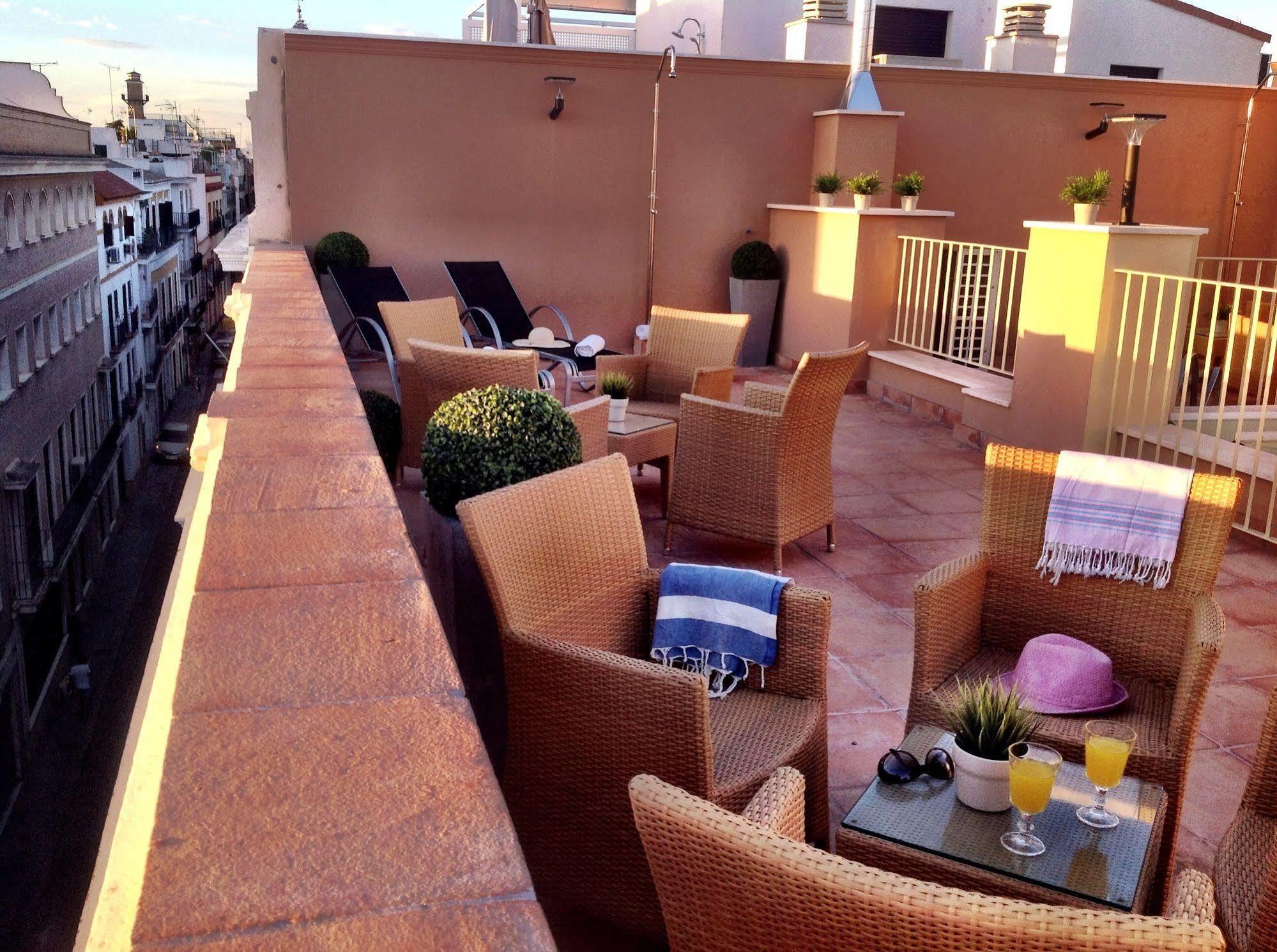 Life Apartments San Vicente Sevilla Dış mekan fotoğraf